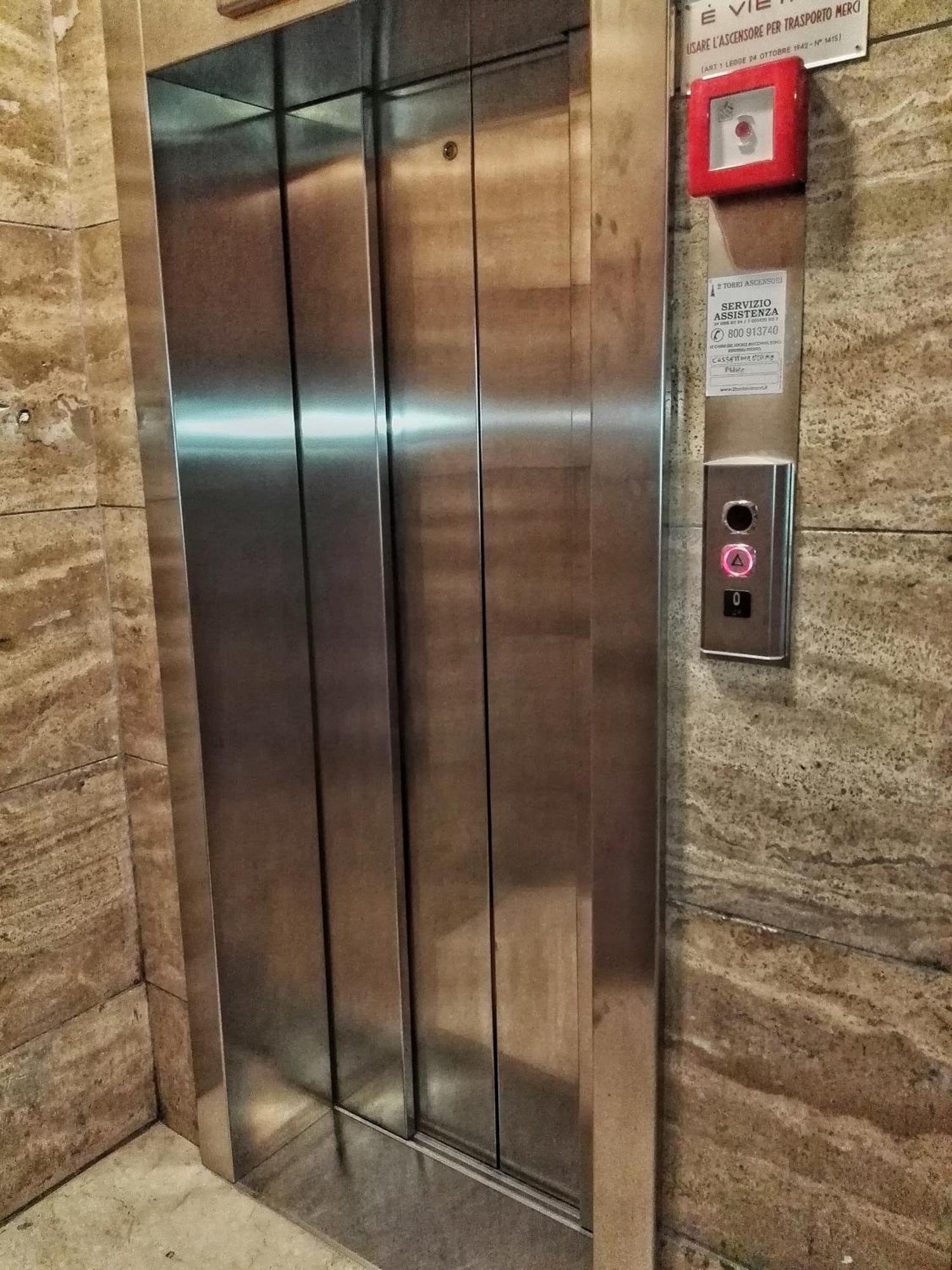 בולוניה Central City Rooms Executive Suite מראה חיצוני תמונה