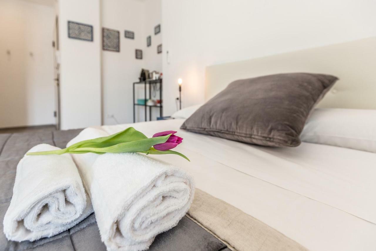 בולוניה Central City Rooms Executive Suite מראה חיצוני תמונה