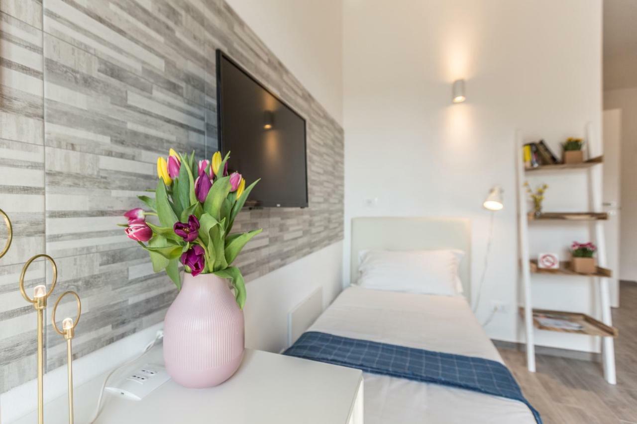 בולוניה Central City Rooms Executive Suite מראה חיצוני תמונה